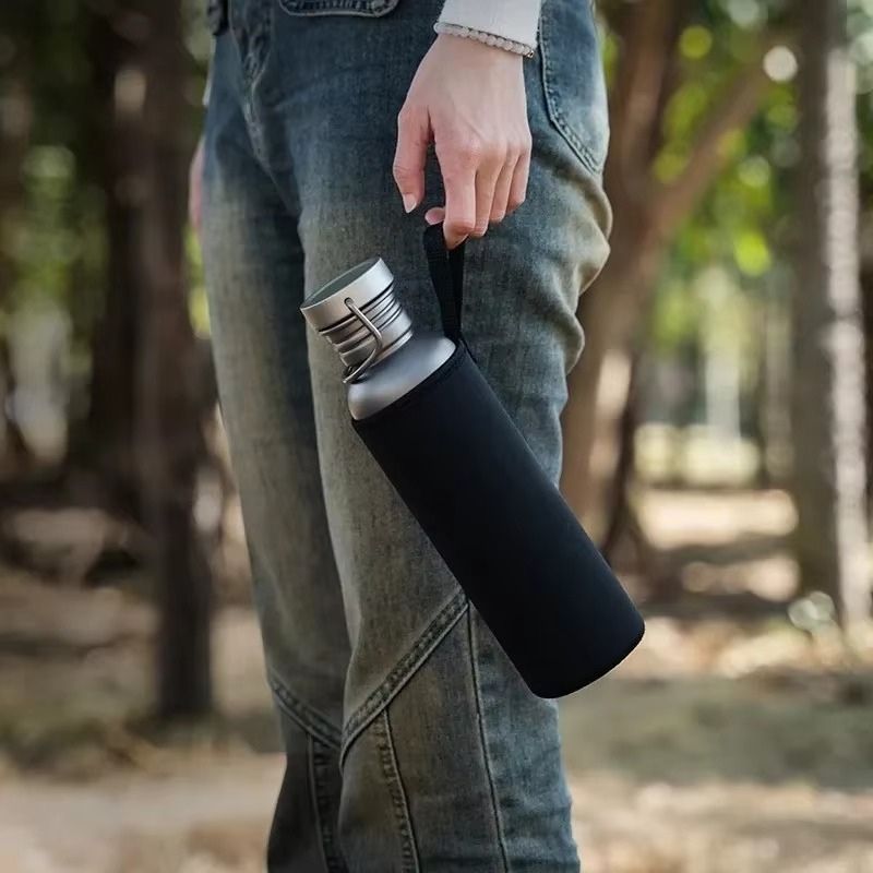 Rostfri Vattenflaska 750 ml – För Camping & Friluftsliv
