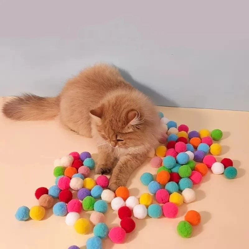 Aktiveringsleksak med bollskjutare för katt