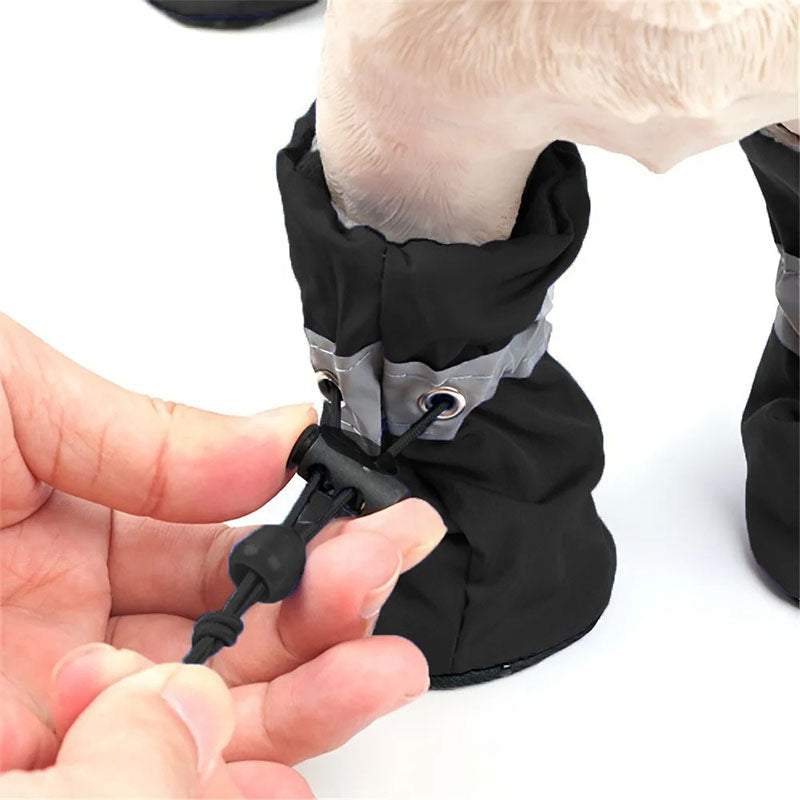 Hundskor vattentäta med reflex – halkfria & justerbara tasskydd