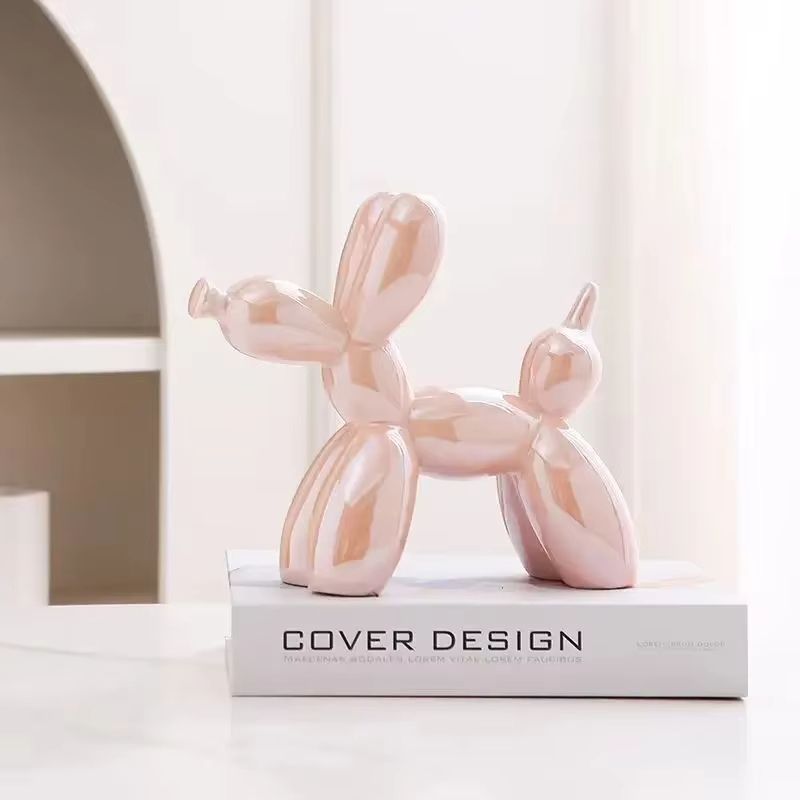 Elegant Hundskulptur i Keramik – Modern Skulptur för Hem & Kontor