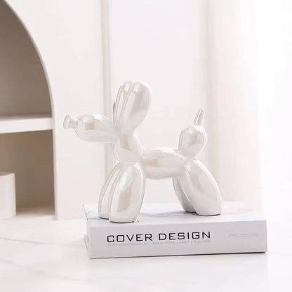 Elegant Hundskulptur i Keramik – Modern Skulptur för Hem & Kontor