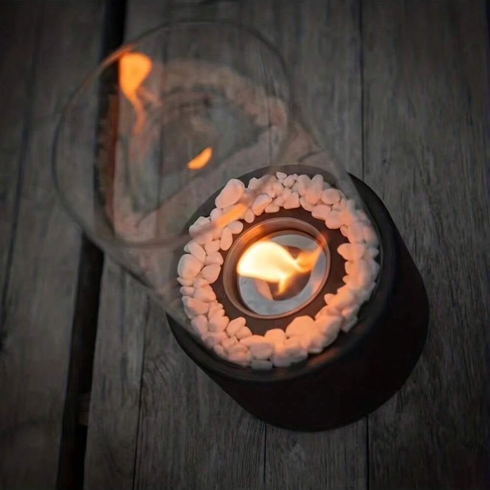 EternaFlame – Elegant oljelampa i glas med metallram för tidlös stämningsbelysning