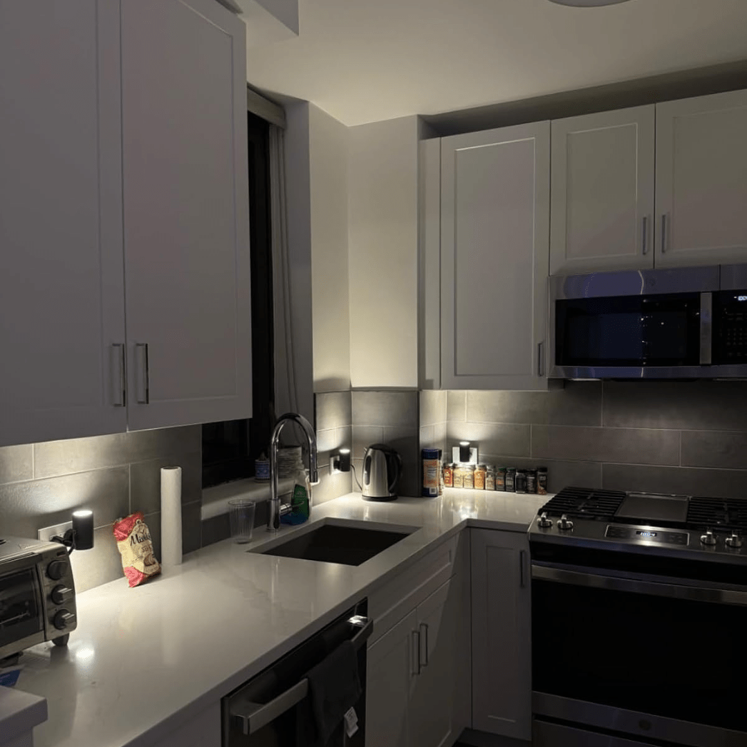 LED Plugglampa Dimbart Nattljus med Sensor