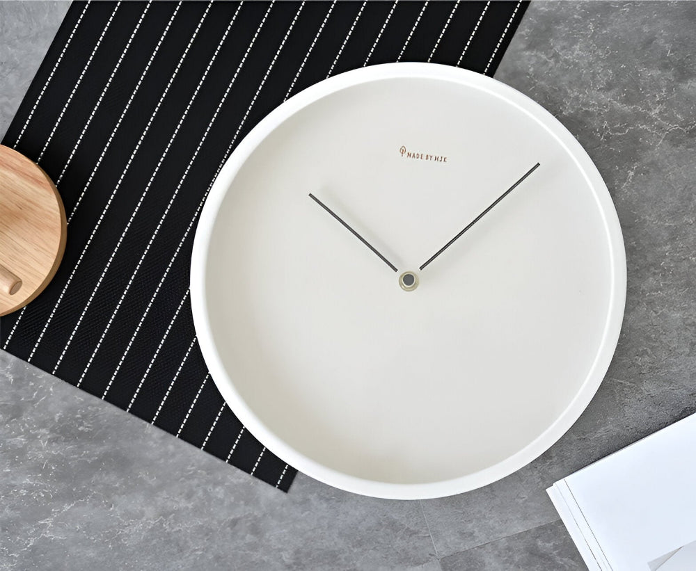 Metall Väggklocka utan Siffror – Circ O’Clock Tyst & Elegant Design