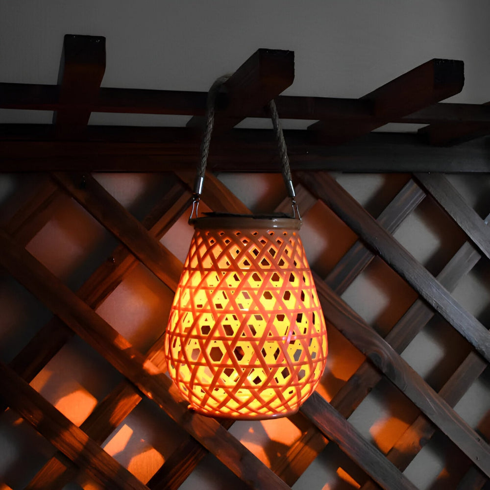 LED Solcellslykta med Flätad Skärm