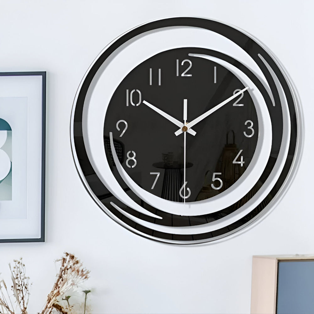 Svart Akryl Väggklocka – Snygg & Tyst Väggklocka i Modern Design