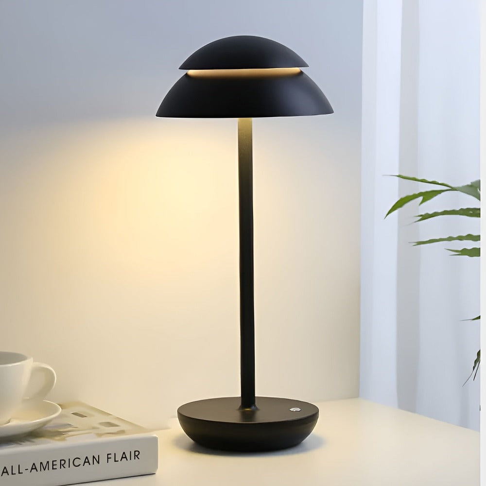 UmbraGlow LED Bordslampa – Retrodesign & Bärbar