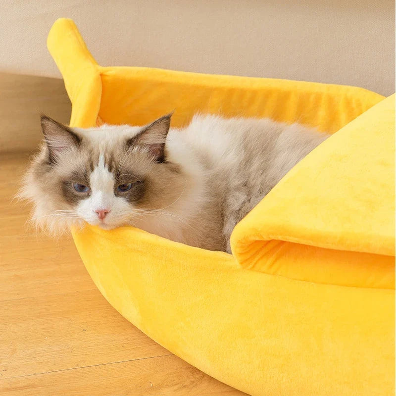 Bananformad kattbädd