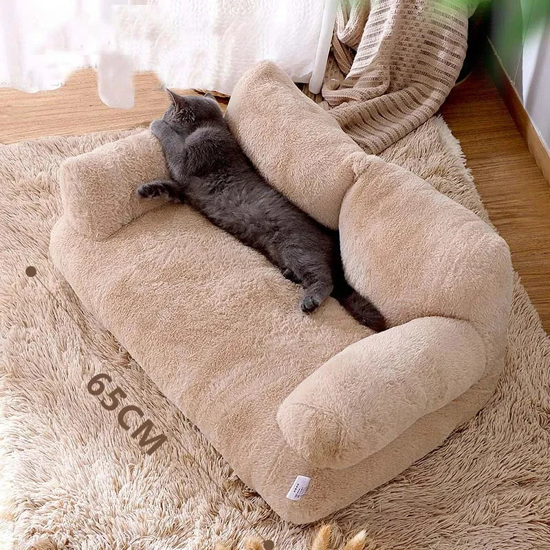 Mjuk kattsoffa i plysch