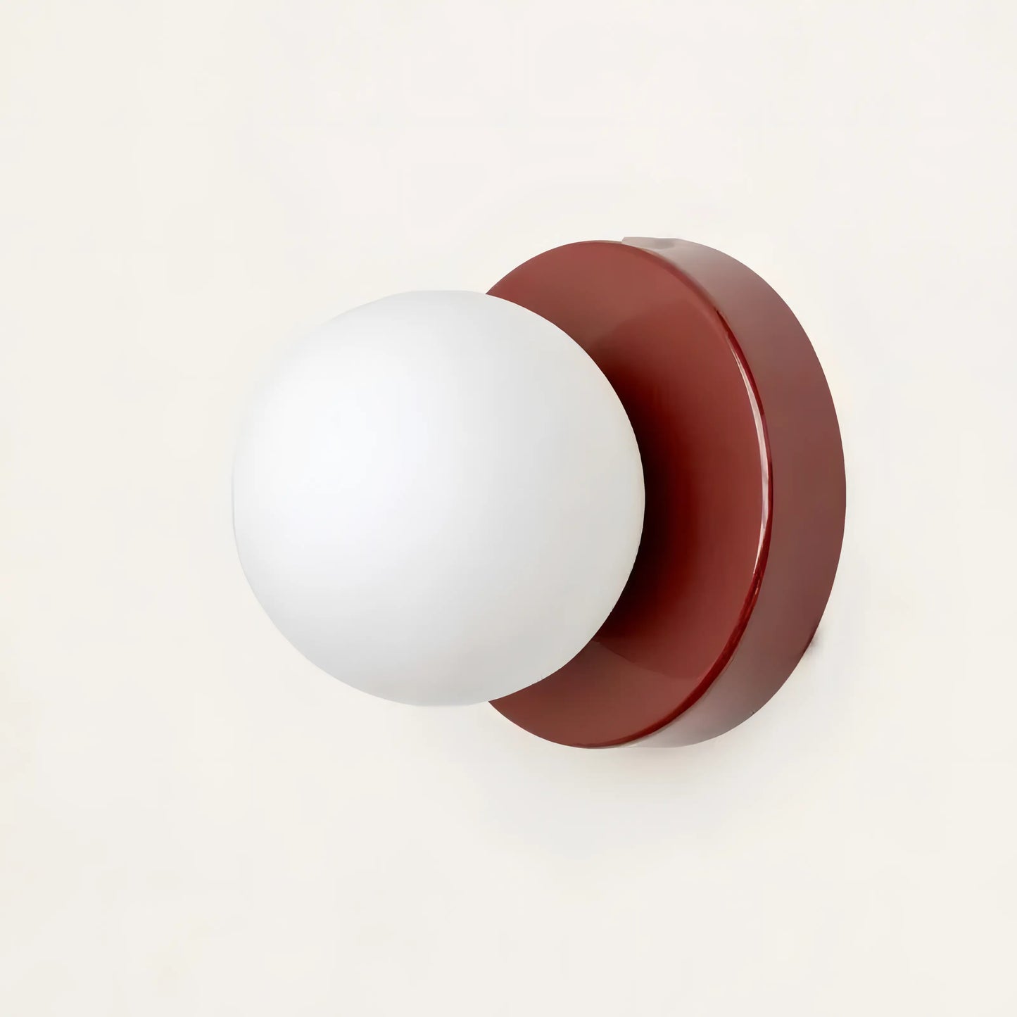 Minimalistisk Vägglampa med Glaskupa Skandinavisk
