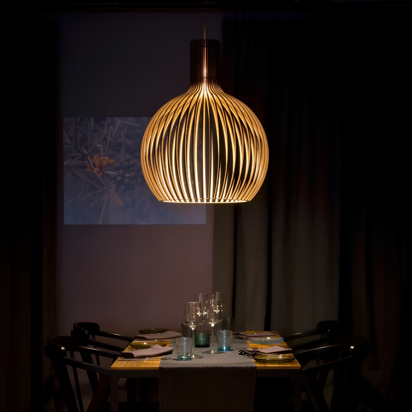 Woodie Taklampa – Vintage Taklampa i Trä med Rustik Design för Vardagsrum