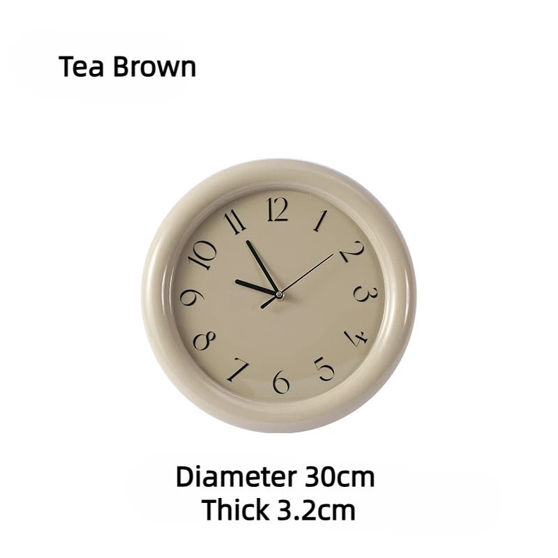Vintage Tyst Väggklocka Ø30 cm – Klassisk Retrodesign