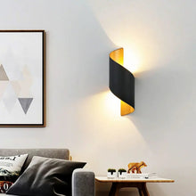 Nordic LED Vägglampa IP65 – Vattentät Utomhus Väggbelysning i Modern Design