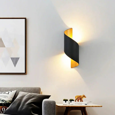 Nordic LED Vägglampa IP65 – Vattentät Utomhus Väggbelysning i Modern Design
