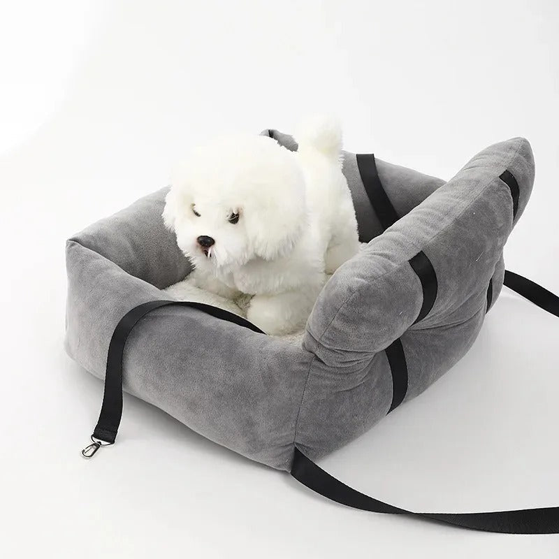 Hundbilstol med säkerhetsrem och mjuk bädd
