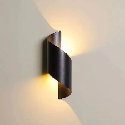 Nordic LED Vägglampa IP65 – Vattentät Utomhus Väggbelysning i Modern Design