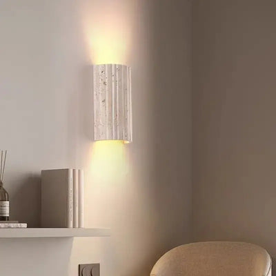 Wabi Sabi Vägglampa i Sten – Elegant Väggbelysning i Japansk Designstil