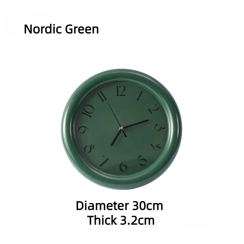Vintage Tyst Väggklocka Ø30 cm – Klassisk Retrodesign
